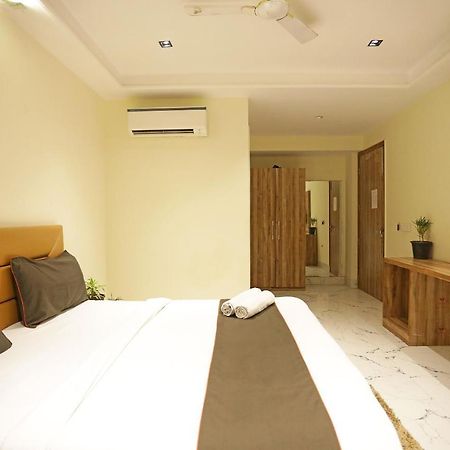 Hotel Goodluck Suites Near Delhi Airport 新德里 外观 照片