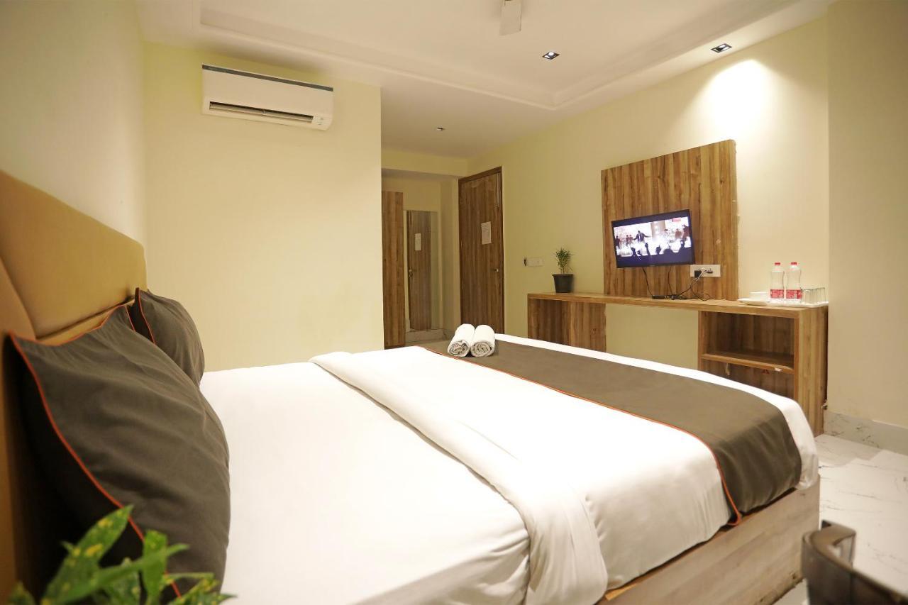 Hotel Goodluck Suites Near Delhi Airport 新德里 外观 照片