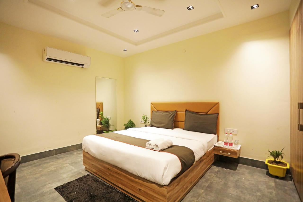 Hotel Goodluck Suites Near Delhi Airport 新德里 外观 照片