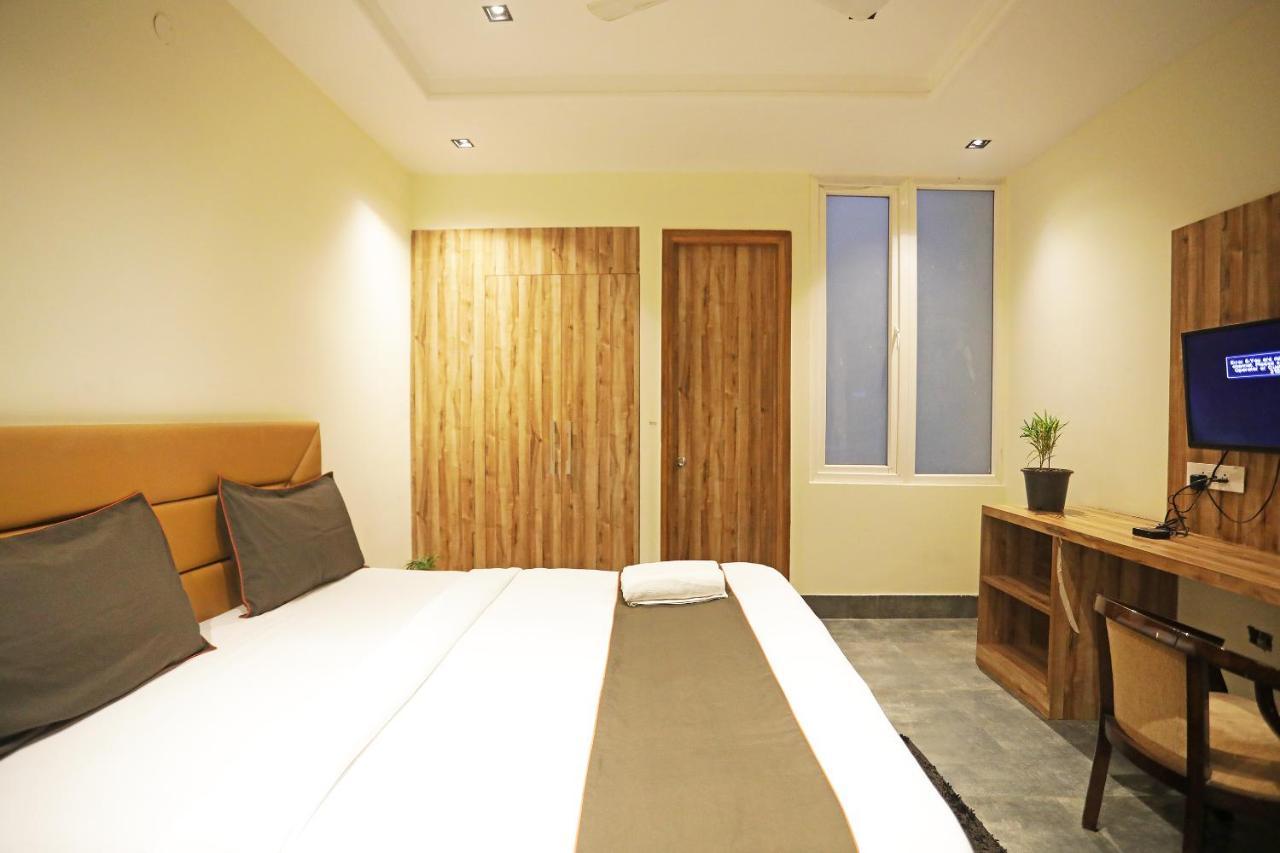 Hotel Goodluck Suites Near Delhi Airport 新德里 外观 照片