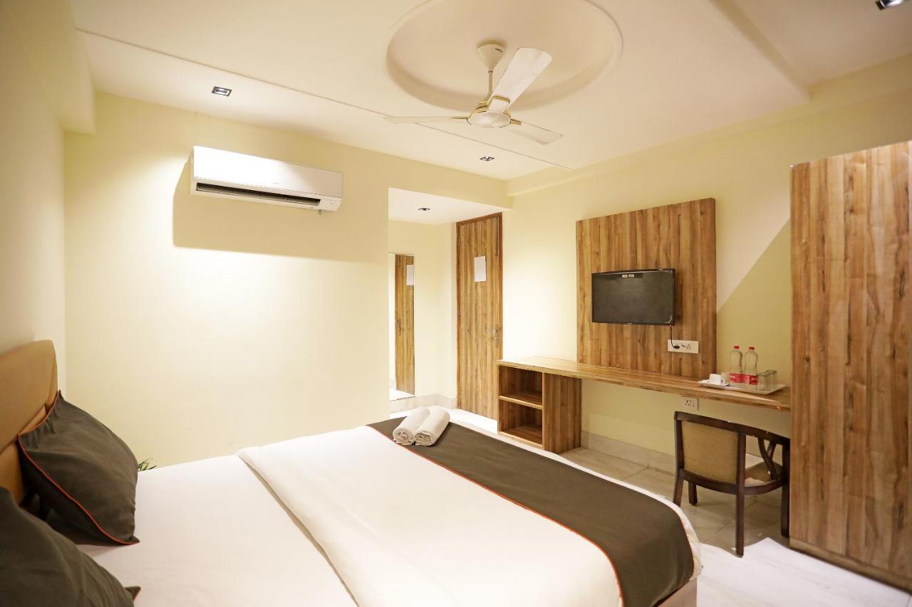 Hotel Goodluck Suites Near Delhi Airport 新德里 外观 照片