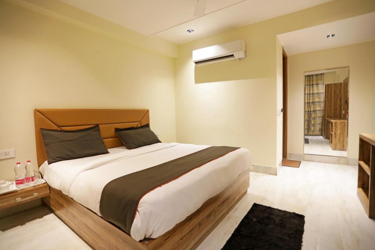 Hotel Goodluck Suites Near Delhi Airport 新德里 外观 照片