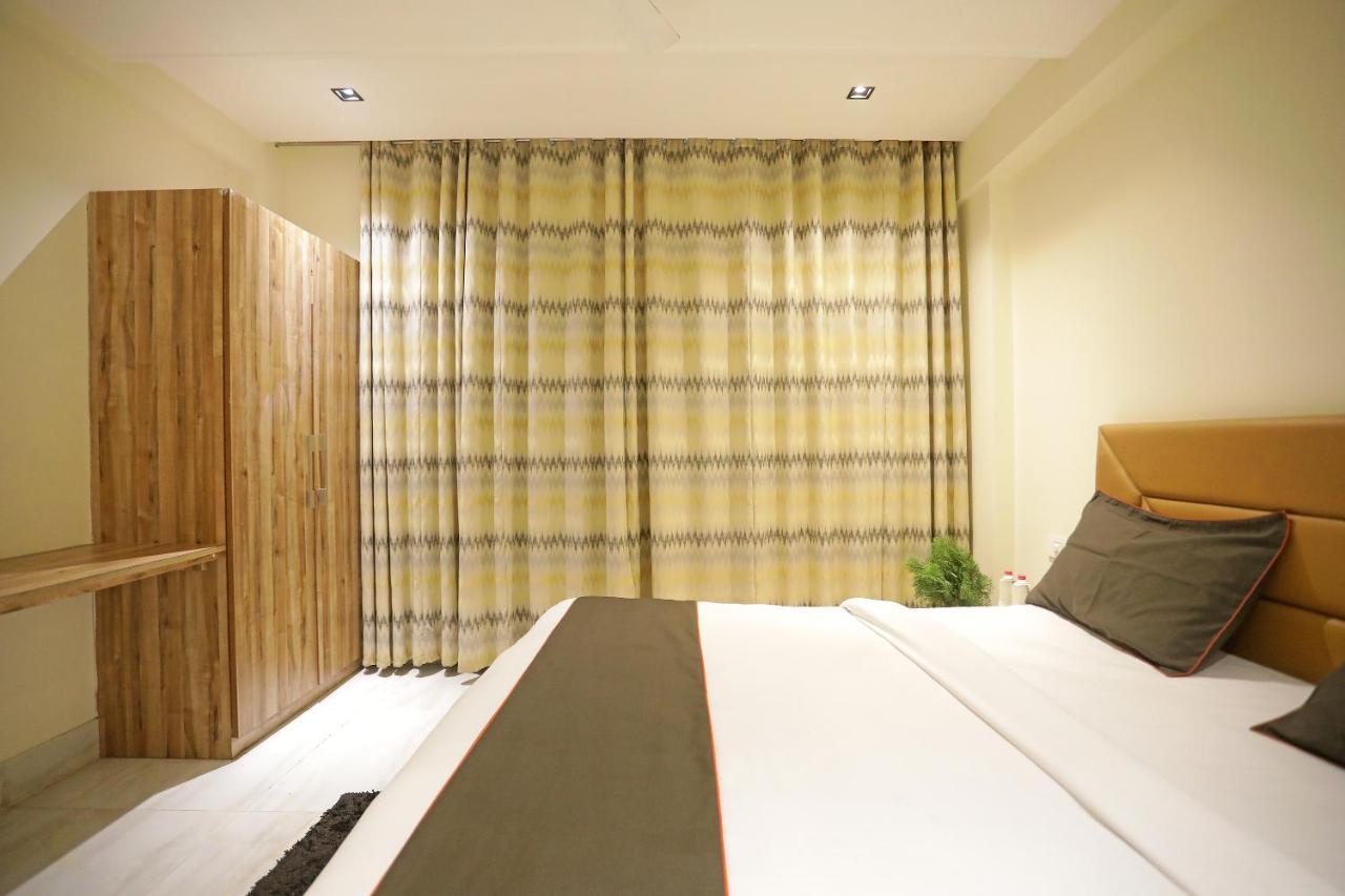 Hotel Goodluck Suites Near Delhi Airport 新德里 外观 照片